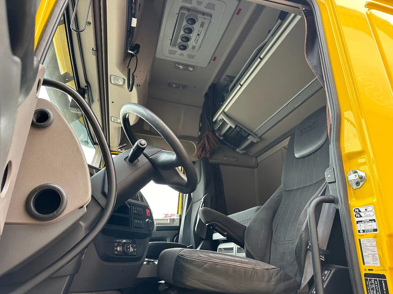 Trattore stradale DAF XF 530 140 TON 8X4 INTARDER 324343 KM: foto 15 Trattore stradale DAF XF 530 140 TON 8X4 INTARDER 324343 KM: foto 15