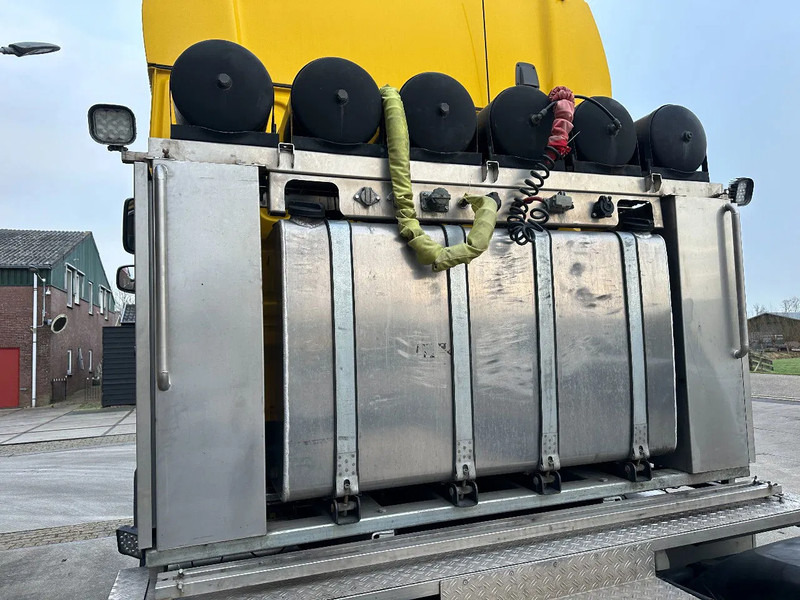 Trattore stradale DAF XF 530 8X4 140 TON 384000 KM: foto 9