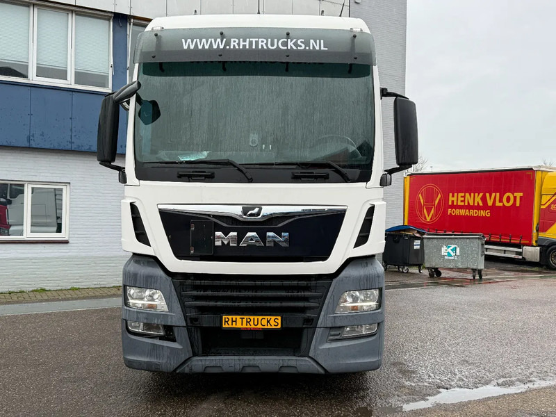 MAN TGX 26.460 6X2 EURO 6 + RETARDER - ONLY 632.783 KM - Trattore stradale: foto 2 MAN TGX 26.460 6X2 EURO 6 + RETARDER - ONLY 632.783 KM - Trattore stradale: foto 2