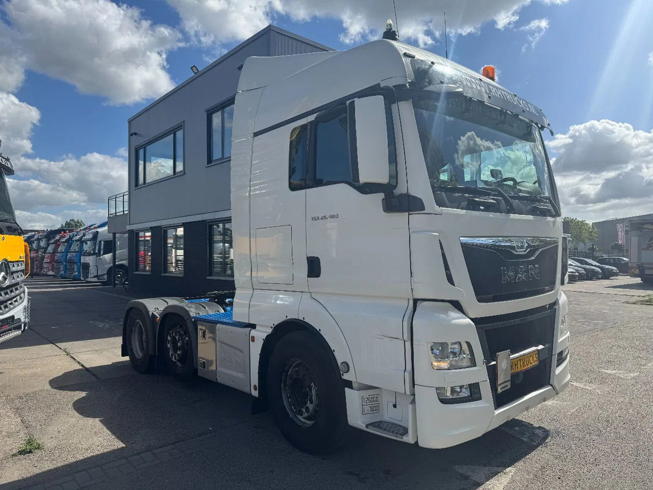 MAN TGX 26.480 6X2 EURO 6 SPOILERS AUTOMATIC - Trattore stradale: foto 3 MAN TGX 26.480 6X2 EURO 6 SPOILERS AUTOMATIC - Trattore stradale: foto 3