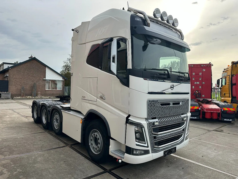 Volvo FH 16.750 8X4, 180 TON POWER STEERING HYDRAULIC - Trattore stradale: foto 4 Volvo FH 16.750 8X4, 180 TON POWER STEERING HYDRAULIC - Trattore stradale: foto 4