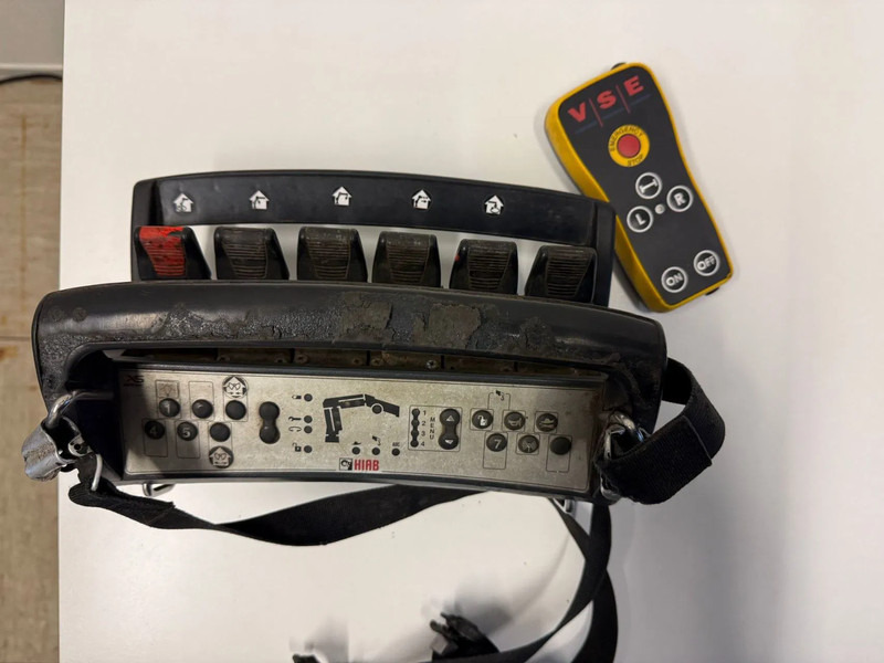 Van Hool VHLO-205 AN, HIAB 099E-1HIPRO REMOTE CONTROLE - Semirimorchio cassonato/ Pianale: foto 3 Van Hool VHLO-205 AN, HIAB 099E-1HIPRO REMOTE CONTROLE - Semirimorchio cassonato/ Pianale: foto 3