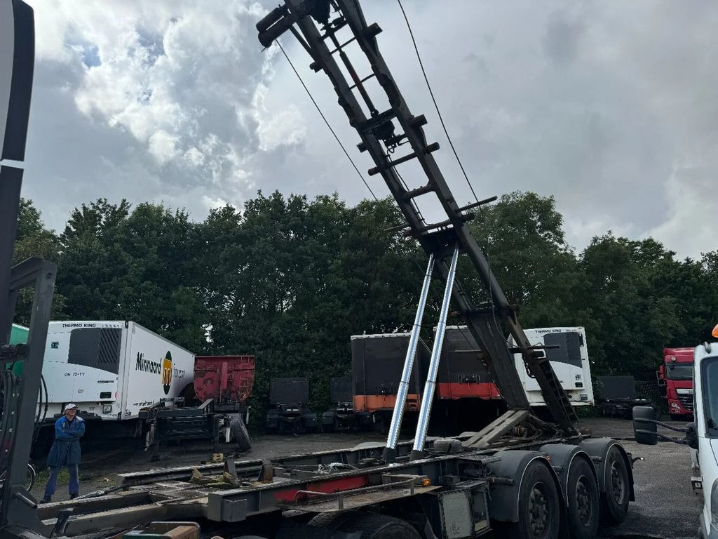 Vanhool CABLE AND KIPPING SYSTEM 3X BPW AXLE FRONT LIFTI - Semirimorchio portacontainer/ Caisse interchangeable: foto 5 Vanhool CABLE AND KIPPING SYSTEM 3X BPW AXLE FRONT LIFTI - Semirimorchio portacontainer/ Caisse interchangeable: foto 5