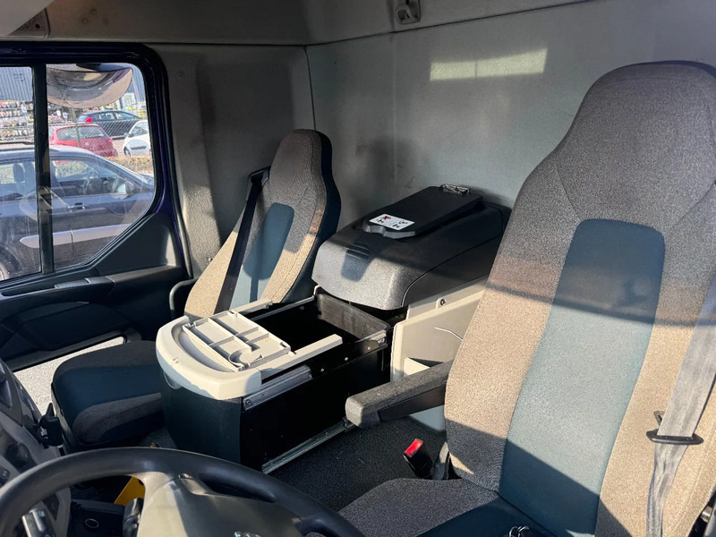 Autocarro furgonato Volvo FL 250 4X2 EURO 6 BOX DHOLLANDIA 1500 KG: foto 16