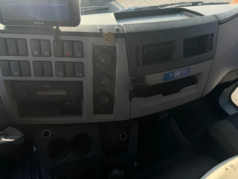 Autocarro furgonato Volvo FL 250 4X2 EURO 6 BOX DHOLLANDIA 1500 KG: foto 18