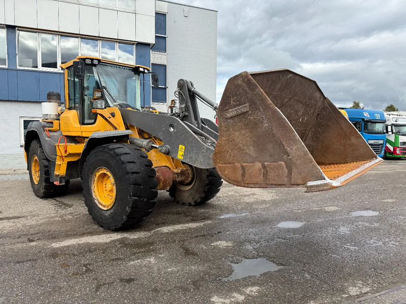 Volvo L120H, CE, 8314 UUR + CDC-STEERING - Pala gommata: foto 5 Volvo L120H, CE, 8314 UUR + CDC-STEERING - Pala gommata: foto 5