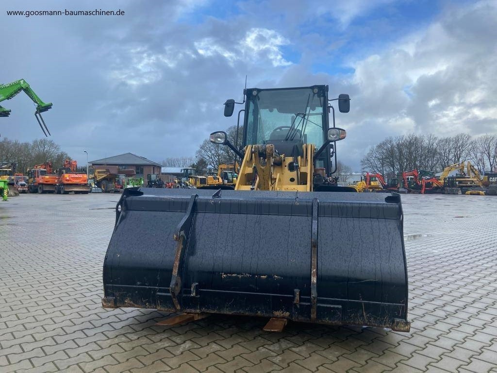 CAT 907 M - Pala gommata: foto 3 CAT 907 M - Pala gommata: foto 3