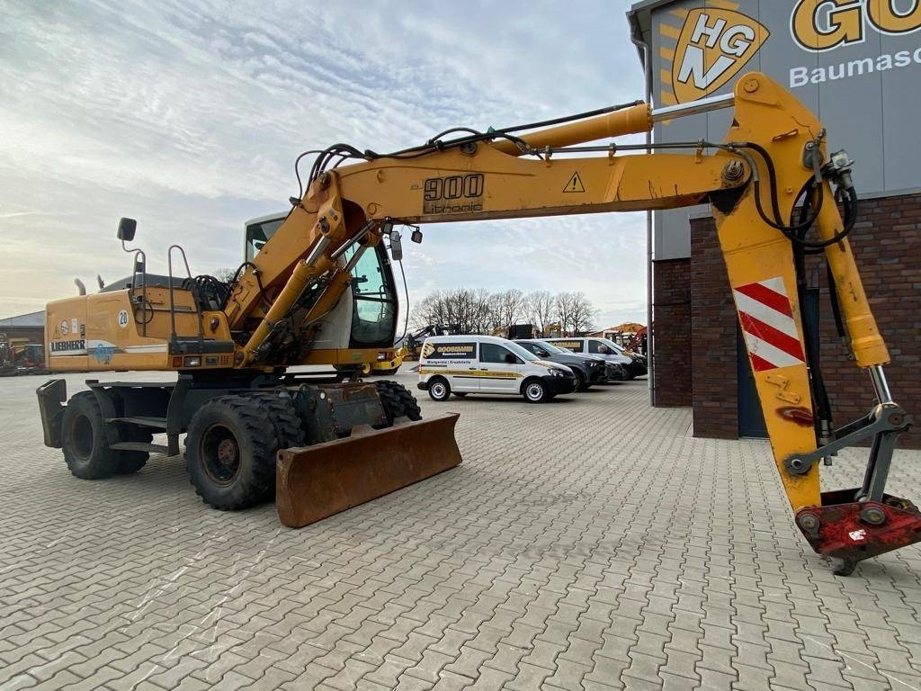 LIEBHERR A 900 C Lit. - Escavatore gommato: foto 3 LIEBHERR A 900 C Lit. - Escavatore gommato: foto 3