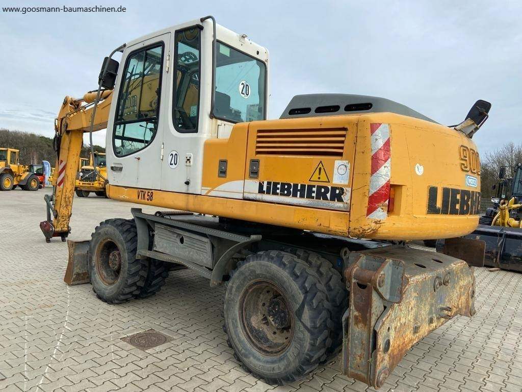 Liebherr A 900 C Litronic - Escavatore gommato: foto 2 Liebherr A 900 C Litronic - Escavatore gommato: foto 2