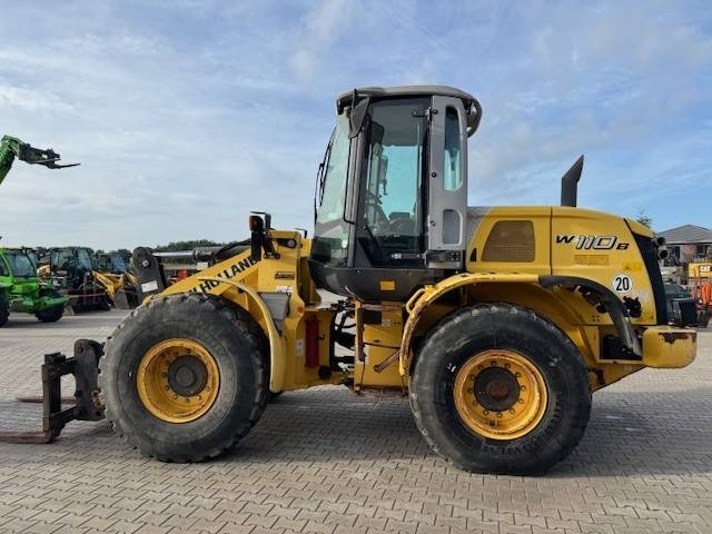 New Holland W 110 B W 110 B - Pala gommata: foto 1 New Holland W 110 B W 110 B - Pala gommata: foto 1