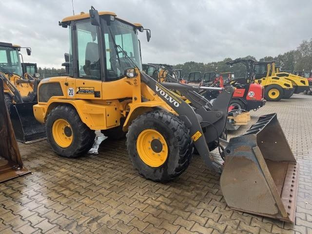 Volvo L 30 G  - Pala gommata: foto 1 Volvo L 30 G  - Pala gommata: foto 1