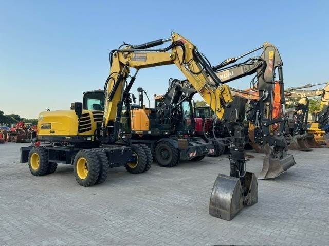 Yanmar B 110 W - Escavatore gommato: foto 2 Yanmar B 110 W - Escavatore gommato: foto 2