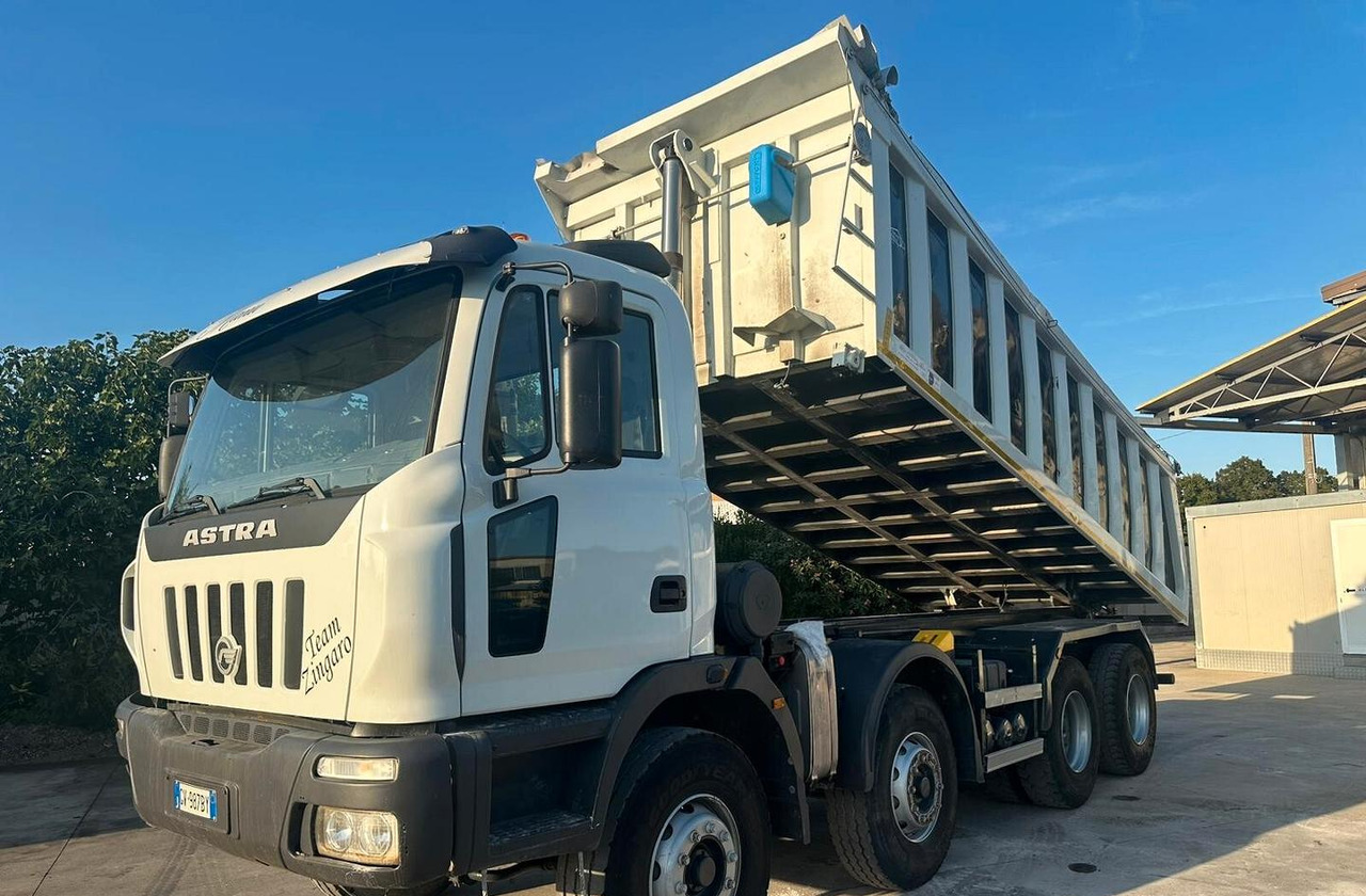 Astra HD8 84 4 assi ribaltabile EURO 5 - Autocarro ribaltabile: foto 5 Astra HD8 84 4 assi ribaltabile EURO 5 - Autocarro ribaltabile: foto 5