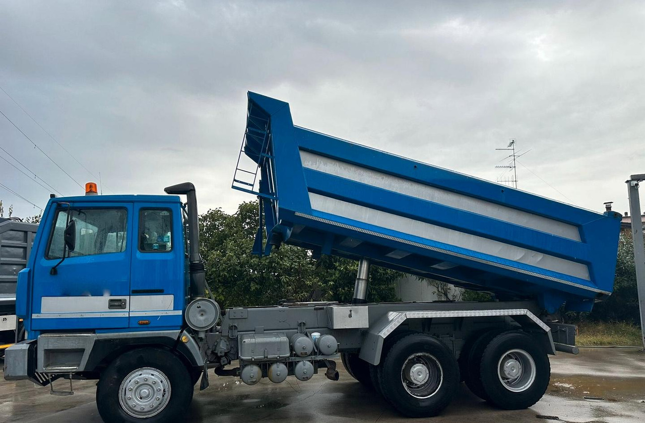 - Autocarro ribaltabile: foto 3 - Autocarro ribaltabile: foto 3