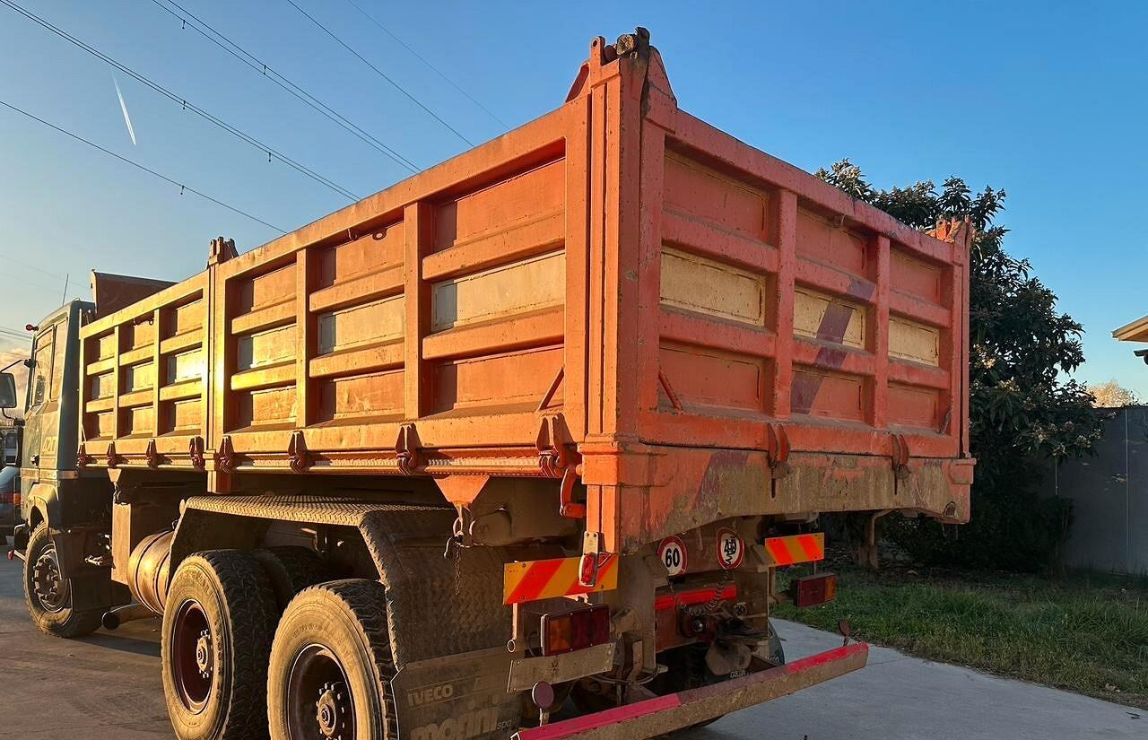 - Autocarro ribaltabile: foto 3 - Autocarro ribaltabile: foto 3