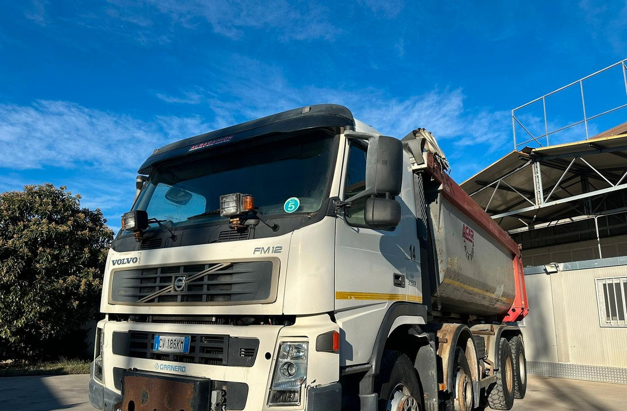 Volvo FM 12 420 ANNO 2005 - Autocarro ribaltabile: foto 4 Volvo FM 12 420 ANNO 2005 - Autocarro ribaltabile: foto 4