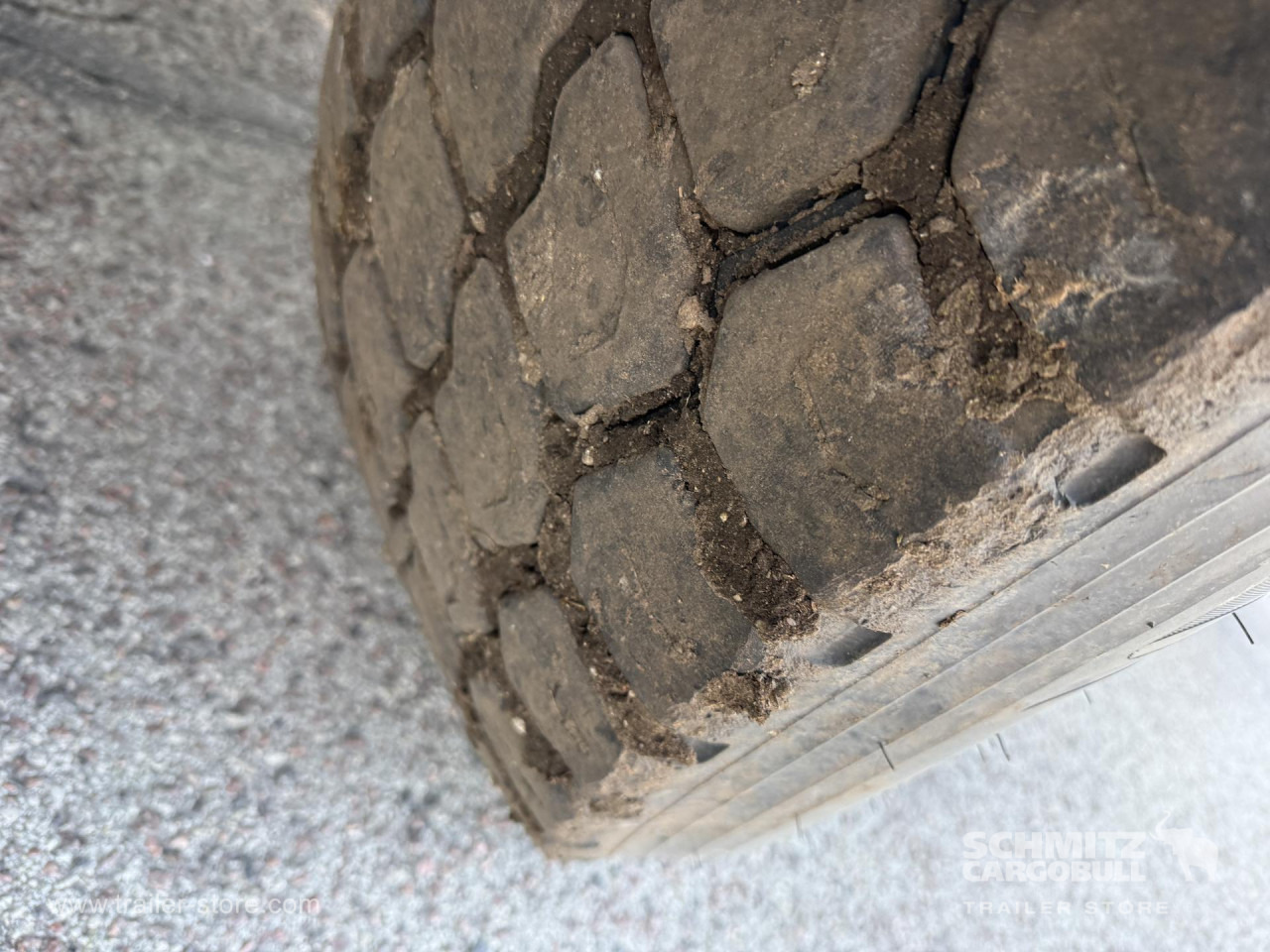 KAESSBOHRER Tipper Steel half pipe body 27m³ - Semirimorchio ribaltabile: foto 2 KAESSBOHRER Tipper Steel half pipe body 27m³ - Semirimorchio ribaltabile: foto 2