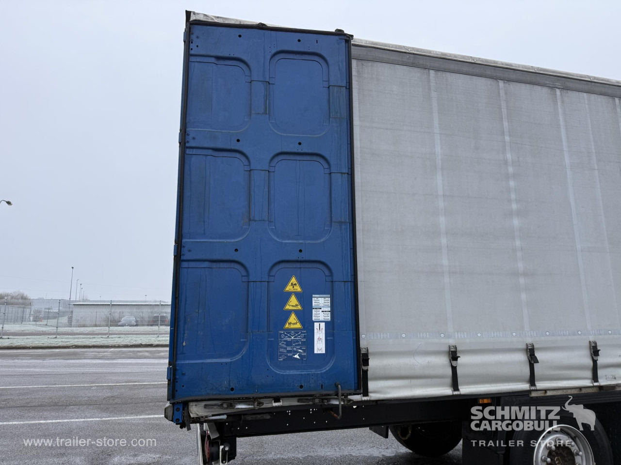 Semirimorchio centinato KRONE Curtainsider Standard: foto 10 Semirimorchio centinato KRONE Curtainsider Standard: foto 10