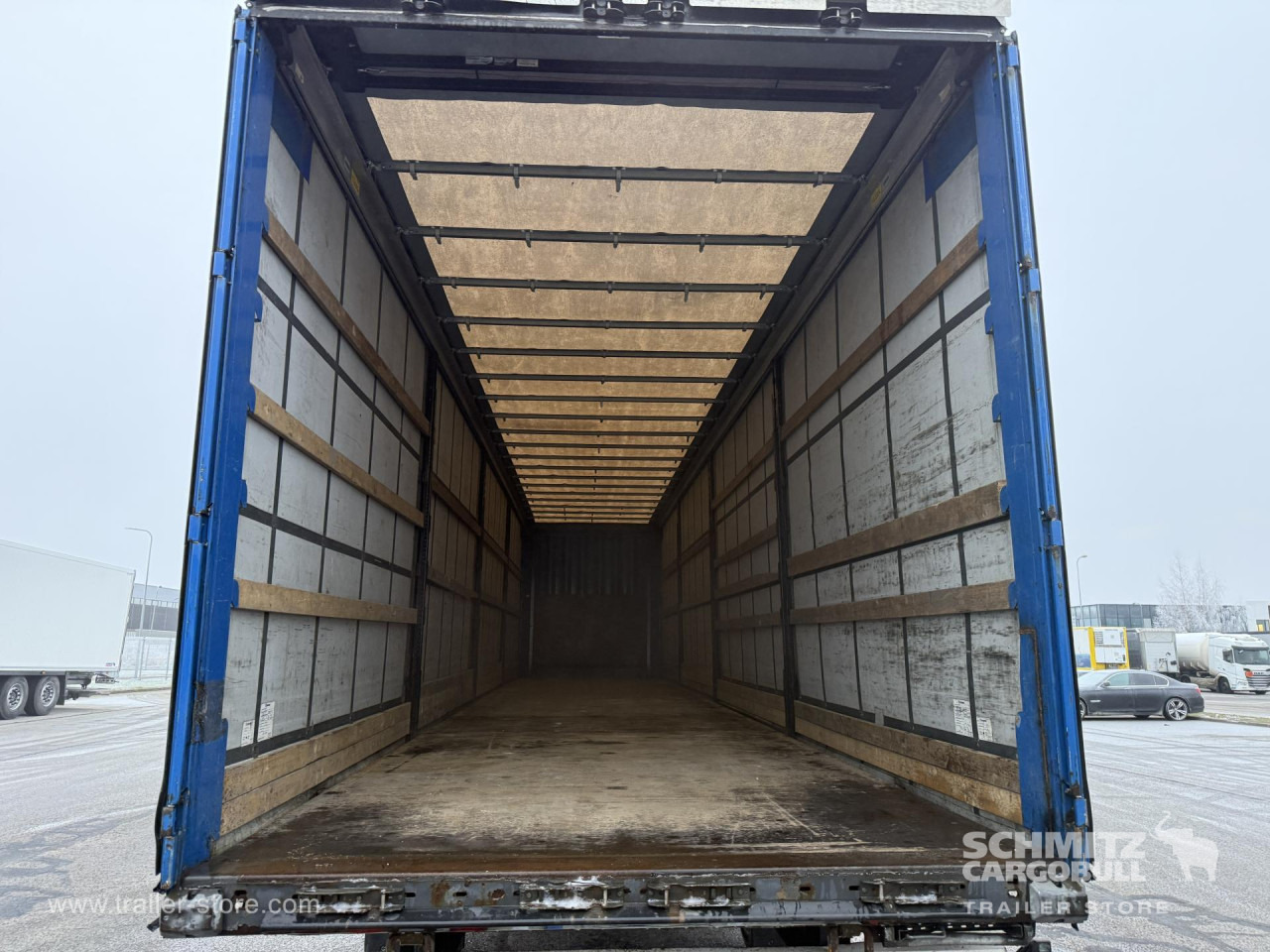 Semirimorchio centinato KRONE Curtainsider Standard: foto 15 Semirimorchio centinato KRONE Curtainsider Standard: foto 15