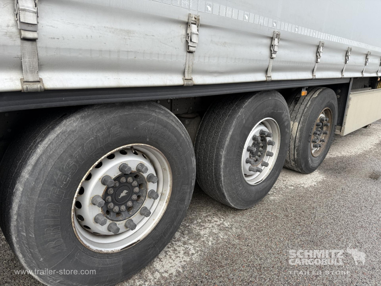 SCHMITZ Curtainsider Standard - Semirimorchio centinato: foto 5 SCHMITZ Curtainsider Standard - Semirimorchio centinato: foto 5