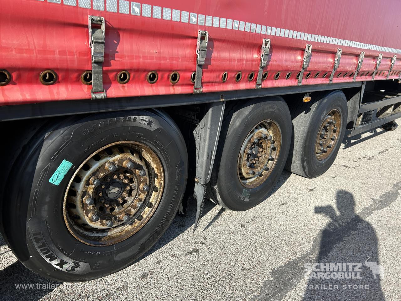 SCHMITZ Curtainsider Standard - Semirimorchio centinato: foto 2 SCHMITZ Curtainsider Standard - Semirimorchio centinato: foto 2