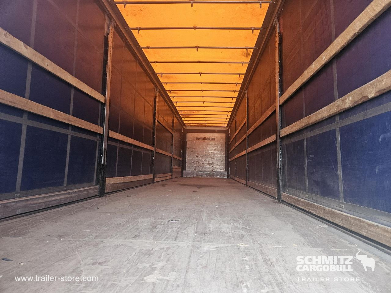 SCHMITZ Curtainsider Standard - Semirimorchio centinato: foto 5 SCHMITZ Curtainsider Standard - Semirimorchio centinato: foto 5