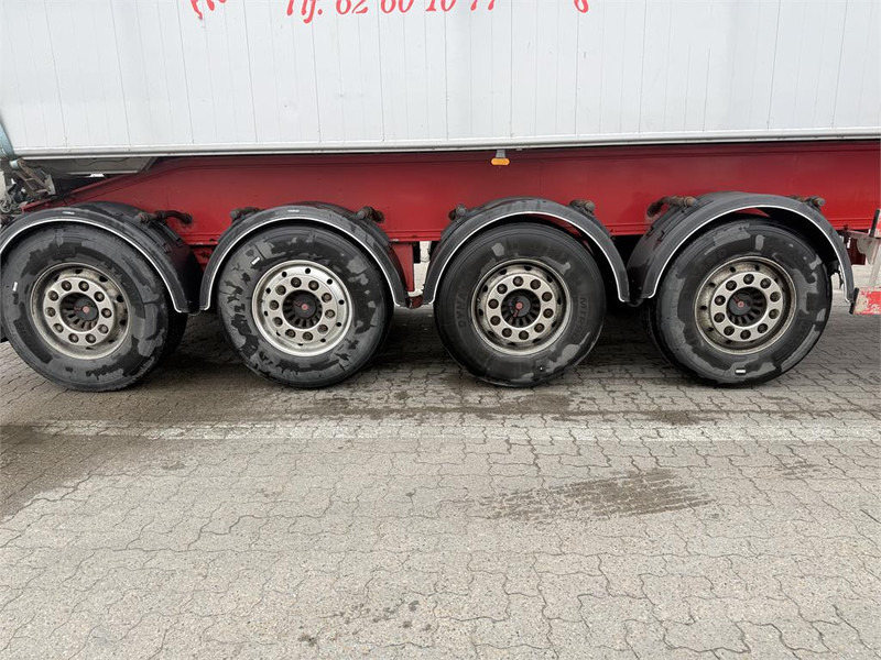 Benalu 35 m³ - Semirimorchio ribaltabile: foto 4 Benalu 35 m³ - Semirimorchio ribaltabile: foto 4