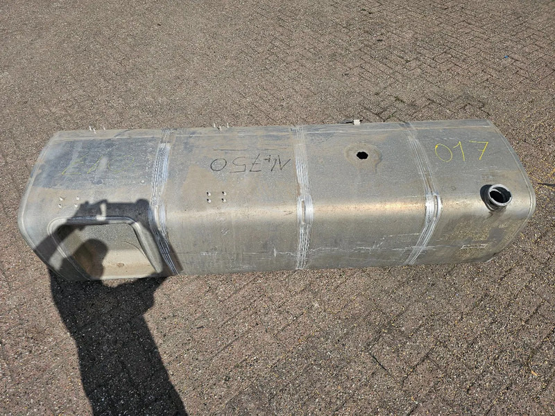 DAF Dieseltank - 1944801 - 845 Liter L68 B230 H63 - Serbatoio carburante per Camion: foto 3 DAF Dieseltank - 1944801 - 845 Liter L68 B230 H63 - Serbatoio carburante per Camion: foto 3