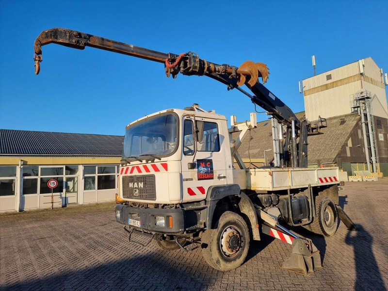 MAN 19.343 WaterDrill - Drill - Grounddrill - Boor - Camion con gru: foto 1 MAN 19.343 WaterDrill - Drill - Grounddrill - Boor - Camion con gru: foto 1