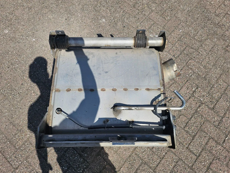 Mercedes-Benz Pure IV - Katalisator - A0044900414 - Serbatoio carburante per Camion: foto 3 Mercedes-Benz Pure IV - Katalisator - A0044900414 - Serbatoio carburante per Camion: foto 3