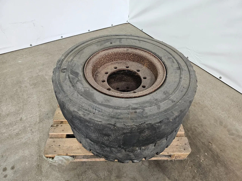 Michelin FULL RUBBER - 315/80R22.5 - Pneumatico per Camion: foto 1 Michelin FULL RUBBER - 315/80R22.5 - Pneumatico per Camion: foto 1