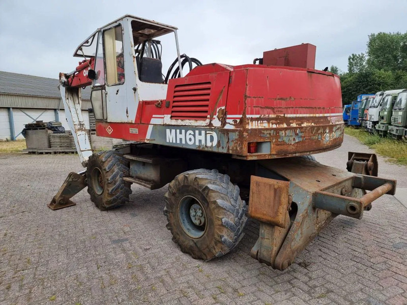 Escavatore gommato O & K MH6HD: foto 8 Escavatore gommato O & K MH6HD: foto 8