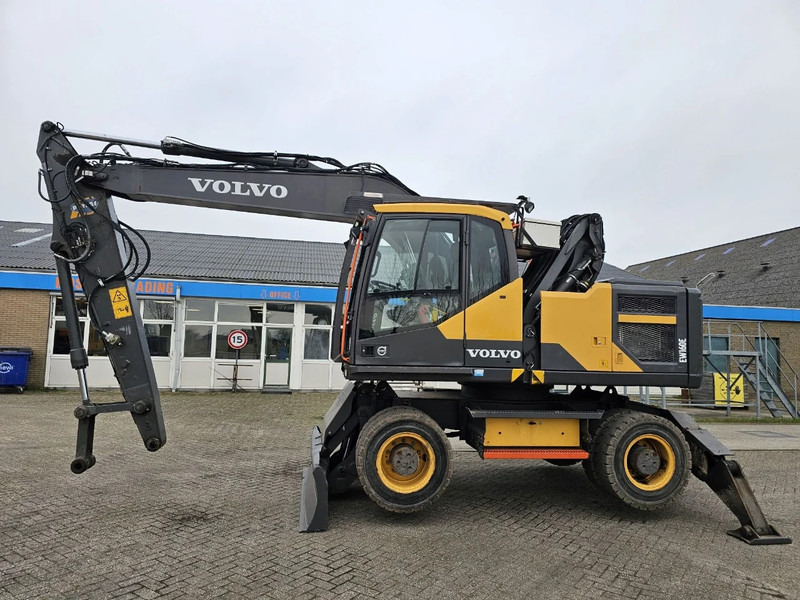 Volvo EW160E - Escavatore gommato: foto 2 Volvo EW160E - Escavatore gommato: foto 2