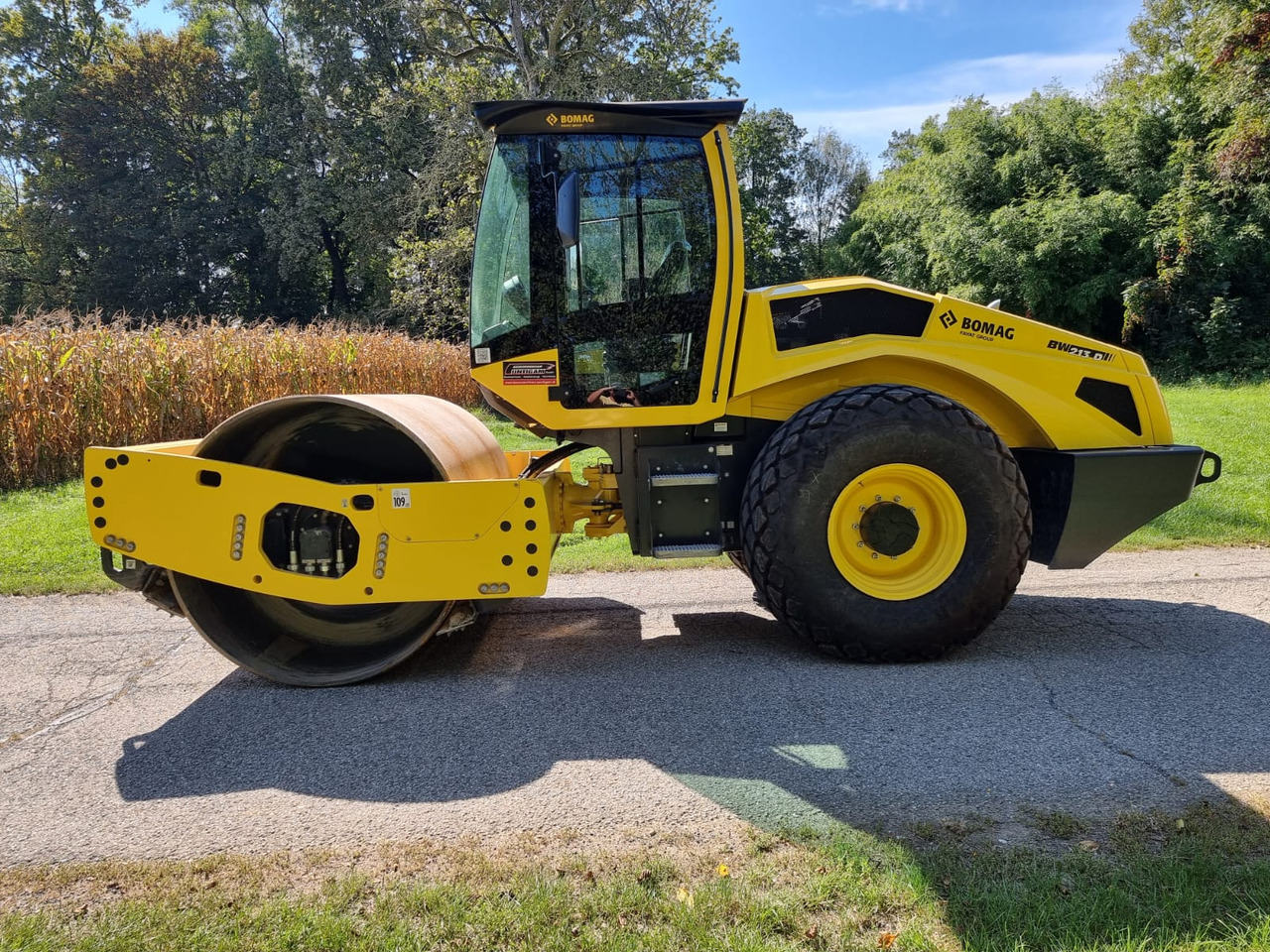 BOMAG BW 213 D-5 PL - Rullo: foto 1 BOMAG BW 213 D-5 PL - Rullo: foto 1