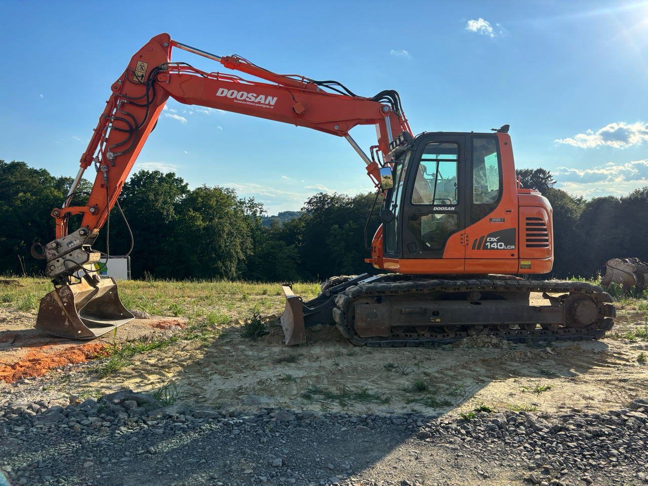 DOOSAN DX 140 LCR-3 - Escavatore cingolato: foto 1 DOOSAN DX 140 LCR-3 - Escavatore cingolato: foto 1