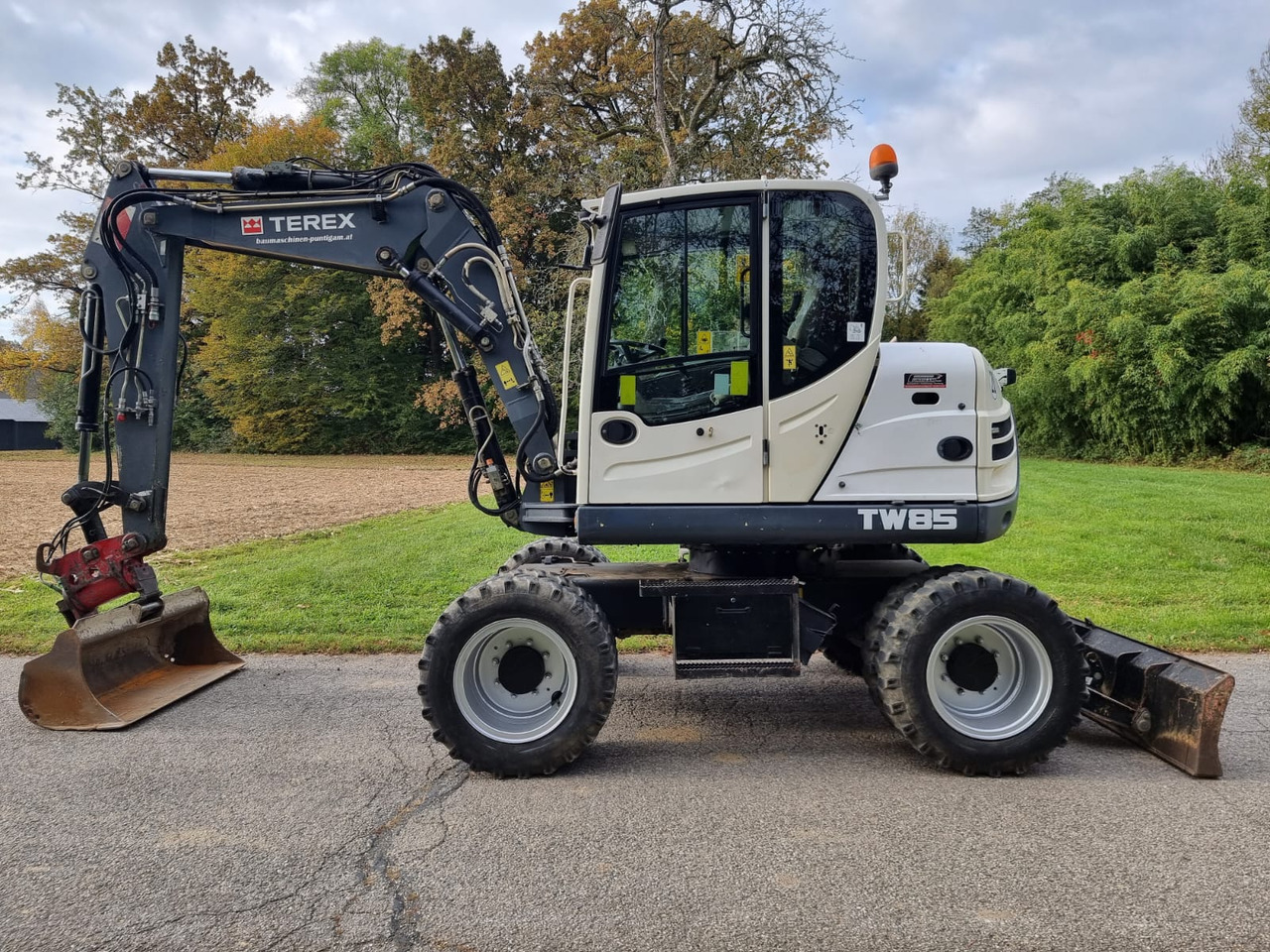 Terex TW 85 - Escavatore gommato: foto 1 Terex TW 85 - Escavatore gommato: foto 1