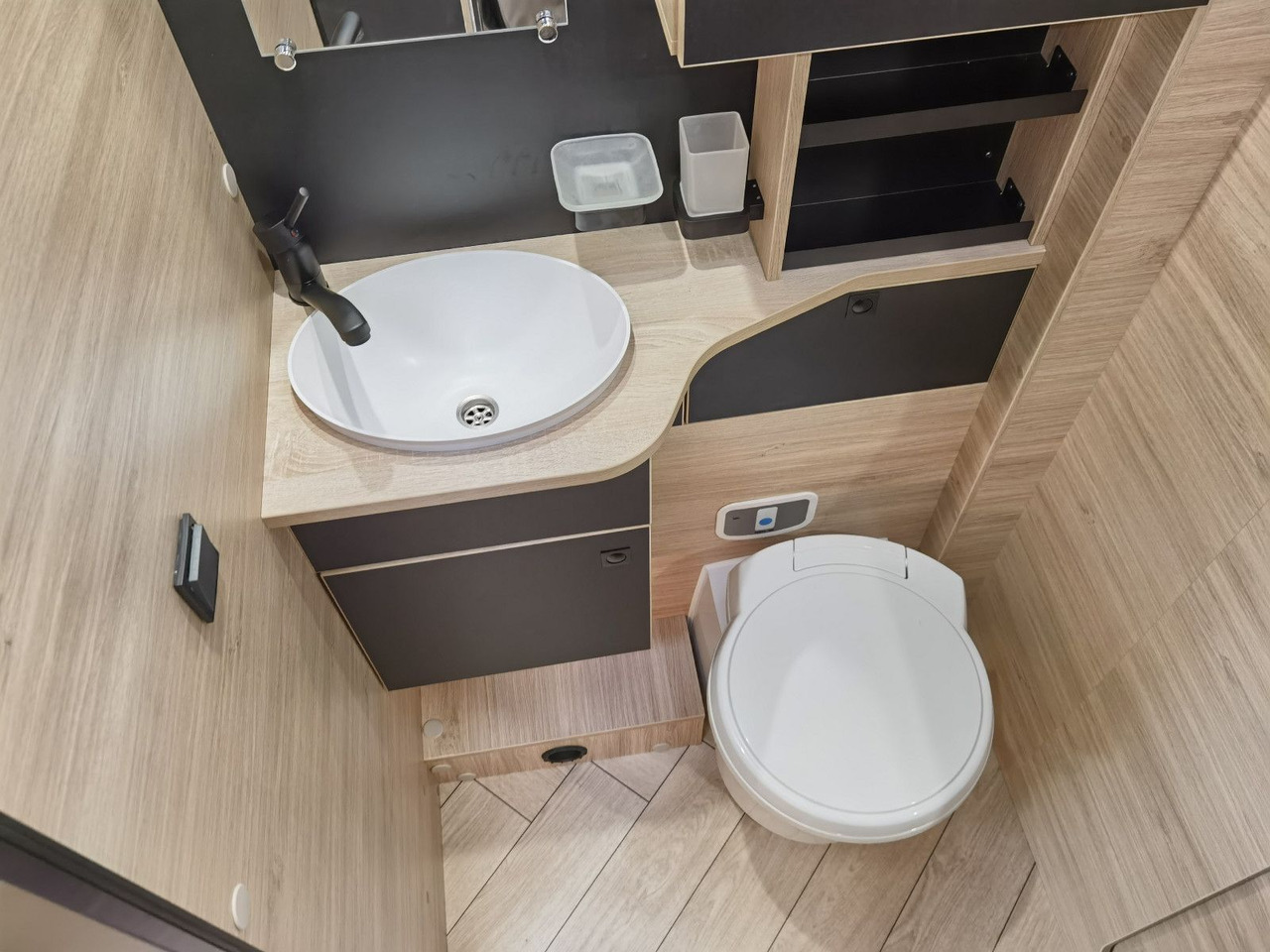 Camper profilato Chausson 630 TITANIUM / - 2026 - / EINZEL.- HUBBETTEN: foto 19 Camper profilato Chausson 630 TITANIUM / - 2026 - / EINZEL.- HUBBETTEN: foto 19