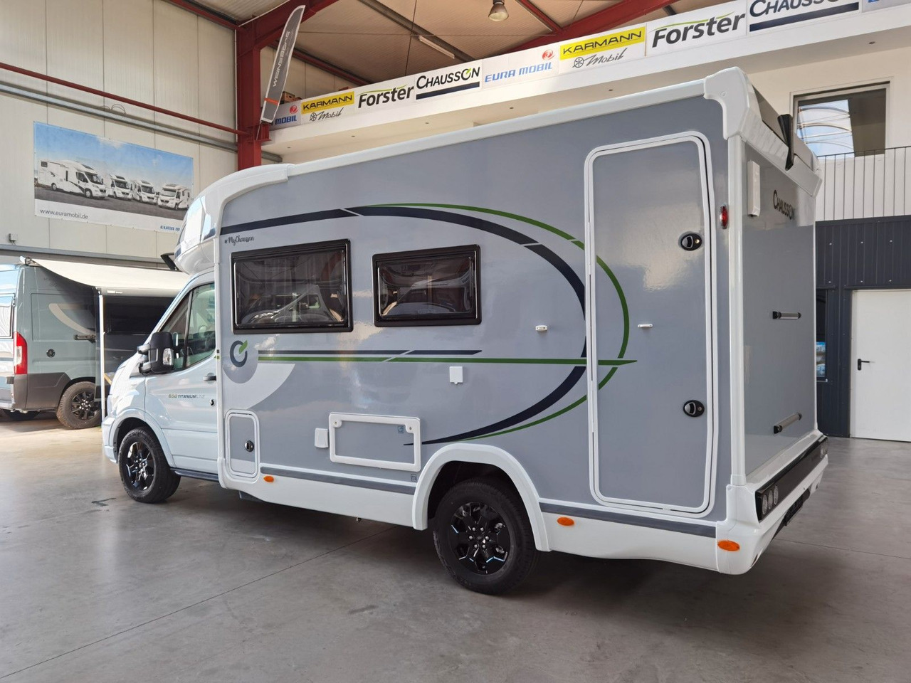 Chausson 650 TITANIUM / - 2026 - / NUR 6.39 M. / HUBBETT - Camper profilato: foto 5 Chausson 650 TITANIUM / - 2026 - / NUR 6.39 M. / HUBBETT - Camper profilato: foto 5
