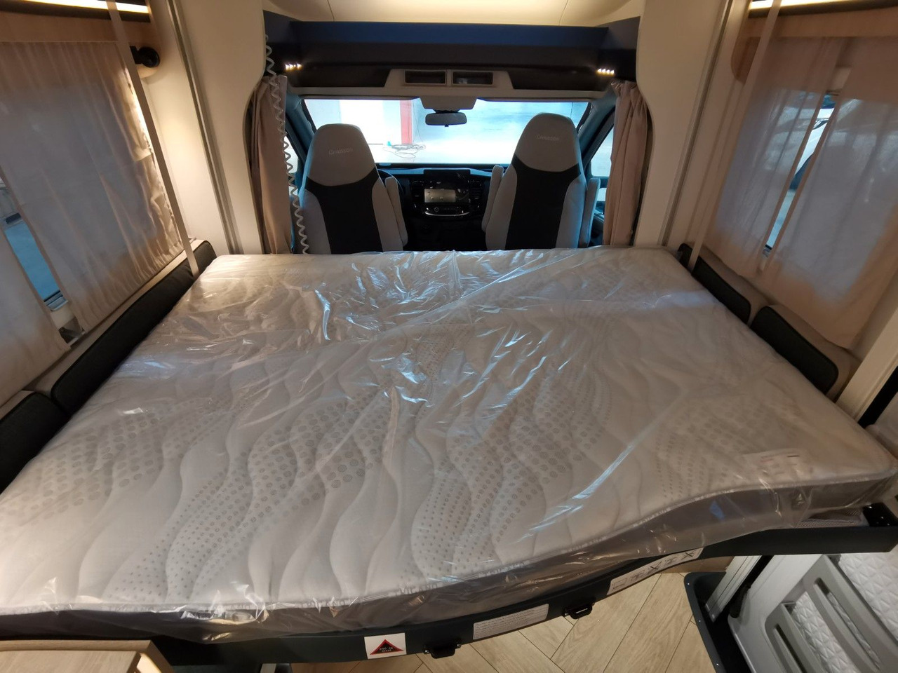 Camper profilato Chausson 650 TITANIUM / MODELL 2026 / 165PS-8G. / HUBBETT: foto 17