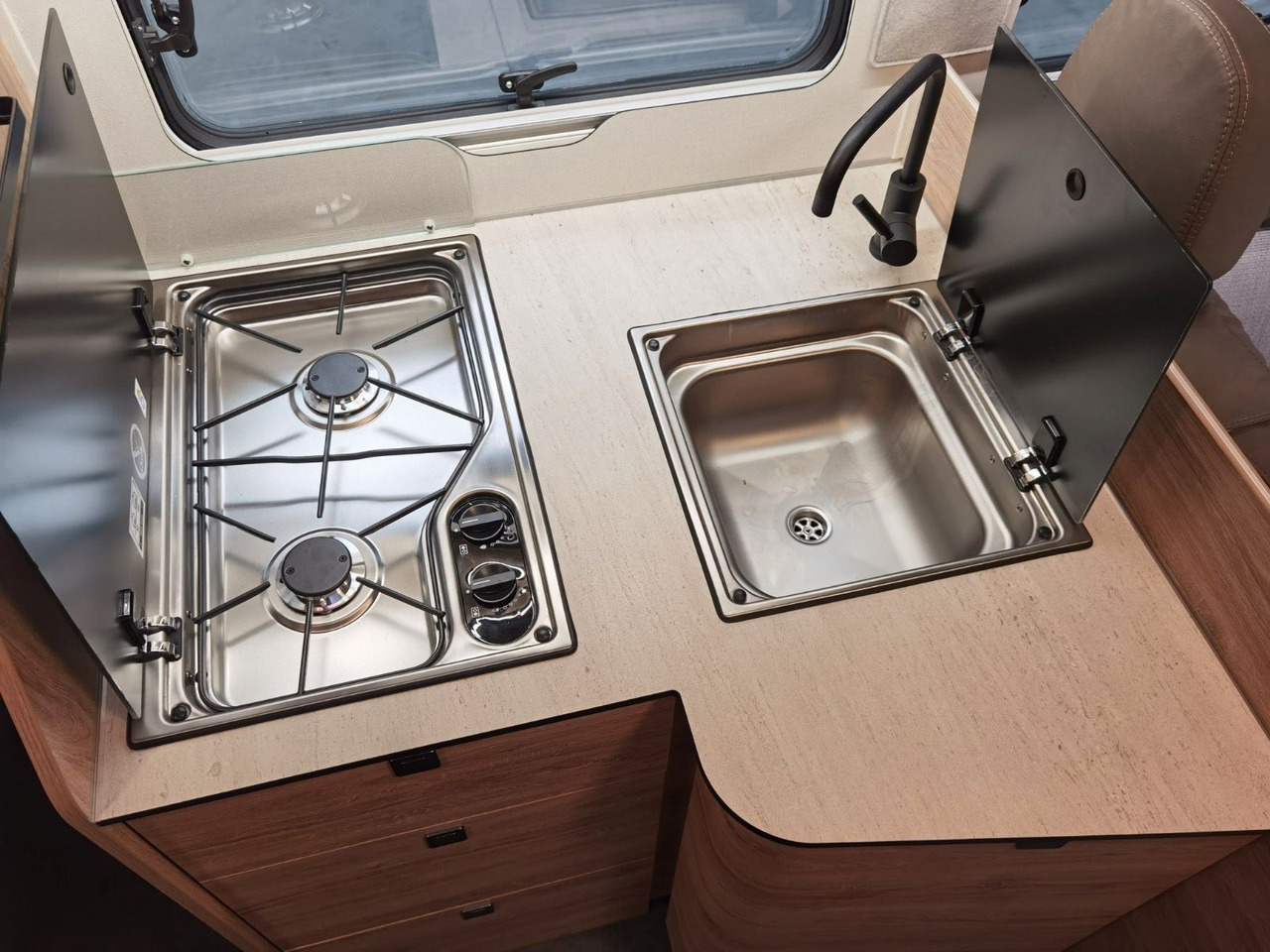 Camper profilato Eura Mobil PROFILA T 695 EB / MODELL 2026 / EINZELBETTEN: foto 18 Camper profilato Eura Mobil PROFILA T 695 EB / MODELL 2026 / EINZELBETTEN: foto 18