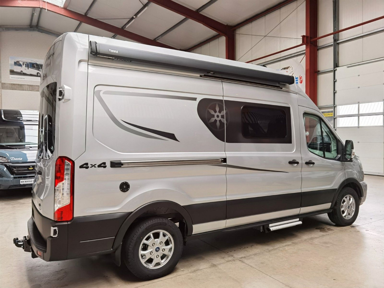 Karmann DEXTER 570 / 170PS-4x4 /SOLAR/ AHK/ EINZELBETTEN - Furgonato: foto 4 Karmann DEXTER 570 / 170PS-4x4 /SOLAR/ AHK/ EINZELBETTEN - Furgonato: foto 4