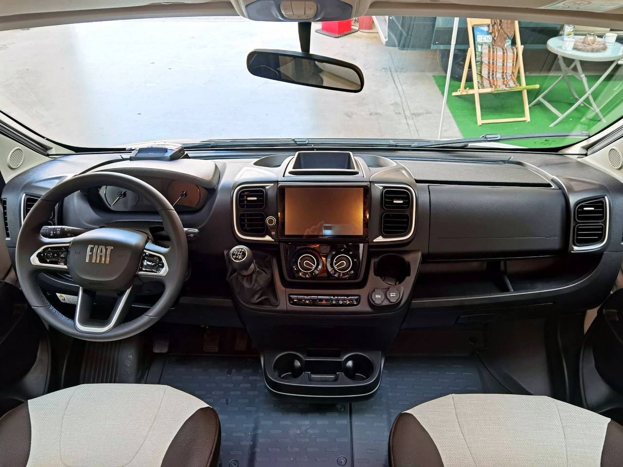 Leasing di  Weinsberg CARACOMPACT 600 MEG EDITION PEPPER / MODELL 2025 Weinsberg CARACOMPACT 600 MEG EDITION PEPPER / MODELL 2025: foto 9