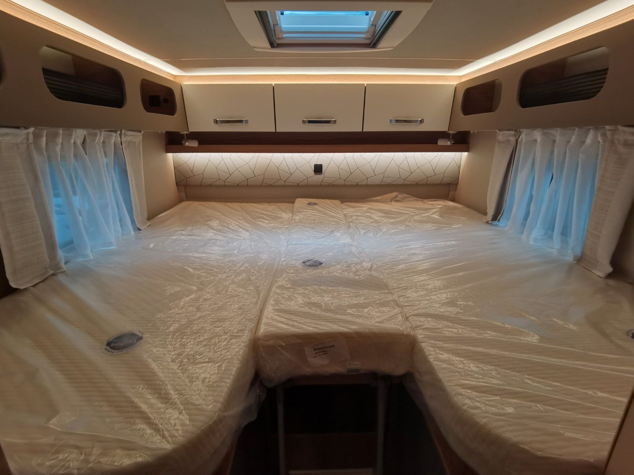 Camper profilato Weinsberg CARACOMPACT 600 MEG PEPPER / MODELL 2026: foto 20