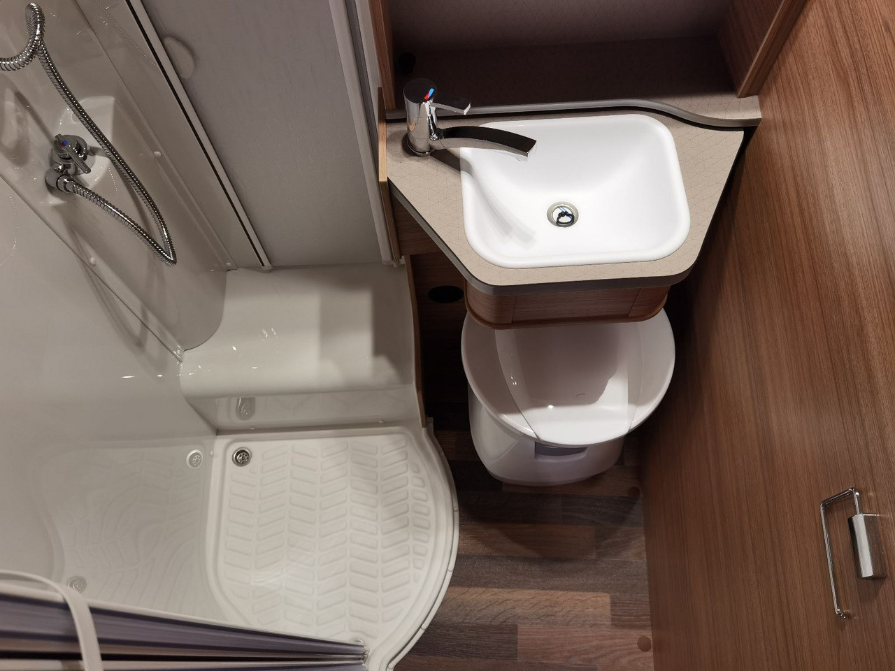 Camper profilato nuovo Weinsberg CARACOMPACT SUITE 640 MEG PEPPER / - MODELL 2025 Weinsberg CARACOMPACT SUITE 640 MEG PEPPER / - MODELL 2025: foto 21