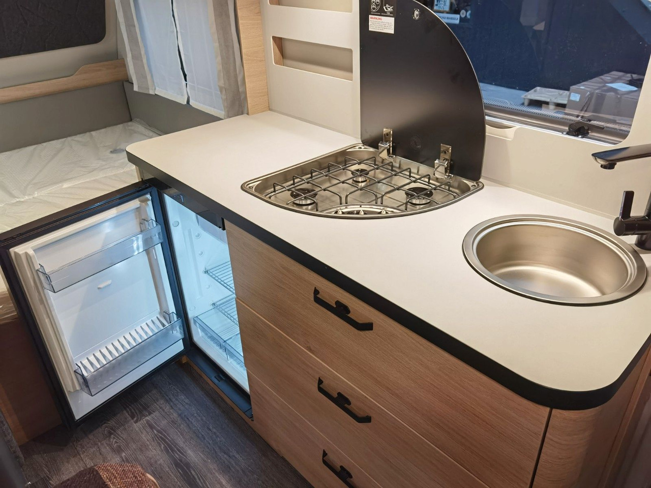 Caravan Weinsberg CARAONE 420 QD / - 2026 -/ ADVANCE & SMART PAKET: foto 15 Caravan Weinsberg CARAONE 420 QD / - 2026 -/ ADVANCE & SMART PAKET: foto 15