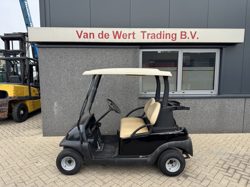 Clubcar Golfcar CLUBCAR PRESEDENT zwart 2 zits Benzine golfkar cart - Golf cart: foto 1 Clubcar Golfcar CLUBCAR PRESEDENT zwart 2 zits Benzine golfkar cart - Golf cart: foto 1