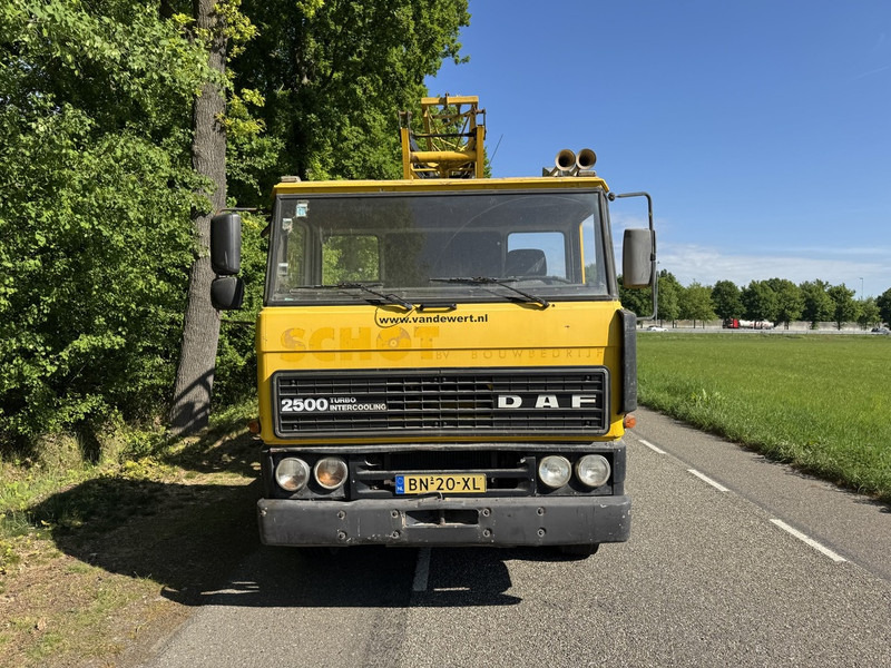 DAF 2500 - Autogru: foto 4 DAF 2500 - Autogru: foto 4