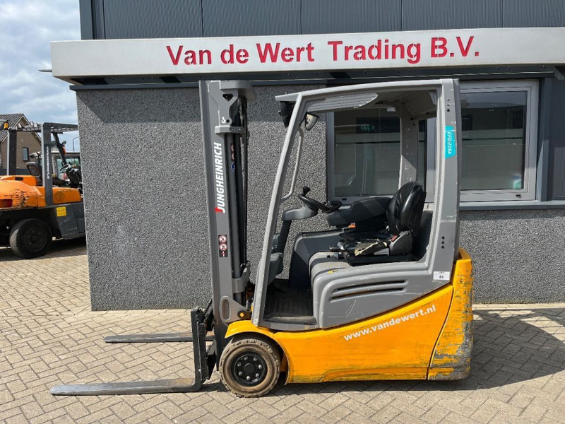 Jungheinrich EFG 216 K - Carrello elevatore elettrico: foto 1 Jungheinrich EFG 216 K - Carrello elevatore elettrico: foto 1