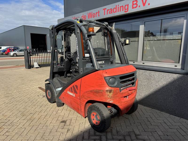 Linde H20D-01 Triplo 470 Freelift / Sideshift 5355UUR VW Diesel 2012 - Carrello elevatore diesel: foto 3 Linde H20D-01 Triplo 470 Freelift / Sideshift 5355UUR VW Diesel 2012 - Carrello elevatore diesel: foto 3