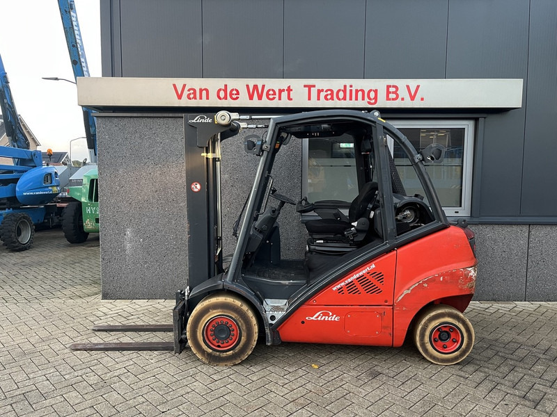 Linde H25T triplo465 sideshift 4e functie 2010 LPG - Carrello elevatore a gas: foto 1 Linde H25T triplo465 sideshift 4e functie 2010 LPG - Carrello elevatore a gas: foto 1
